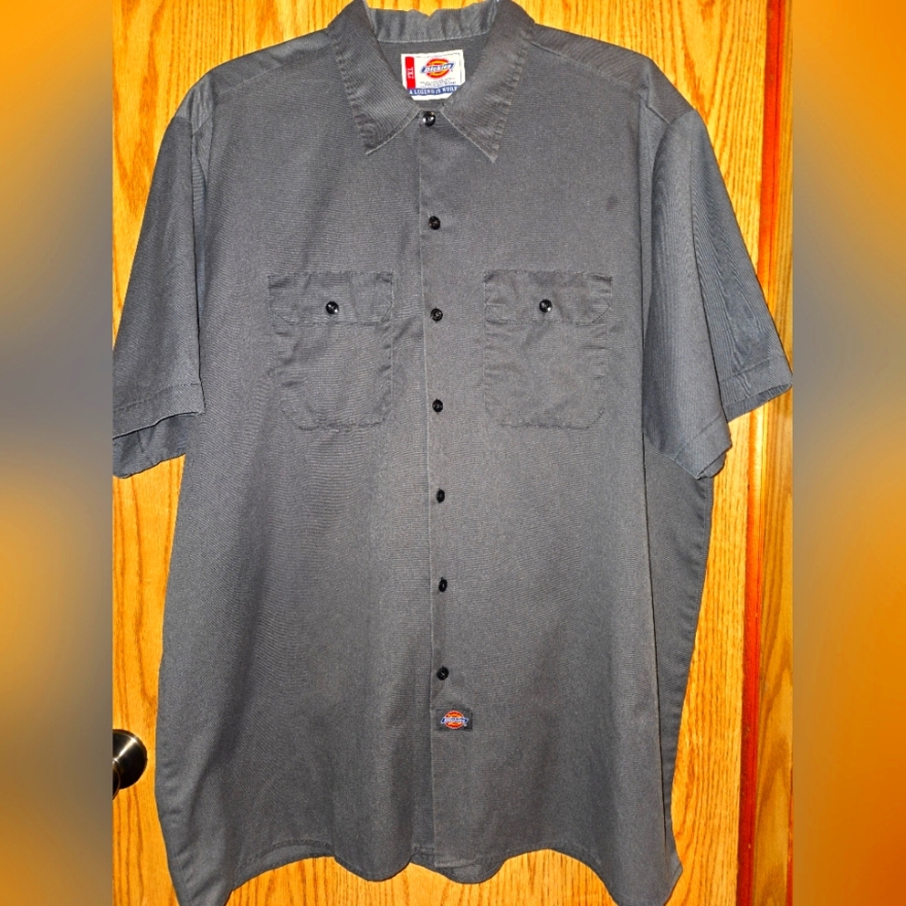 Dickies short sleeve gray shirt 2XL